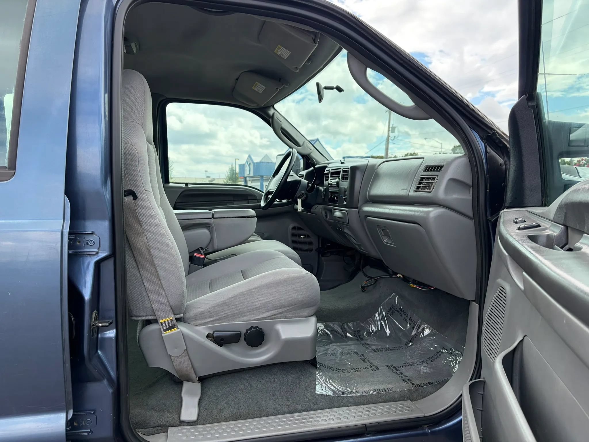 Used 2004 Ford F250 XLT AWD/4WD image 12