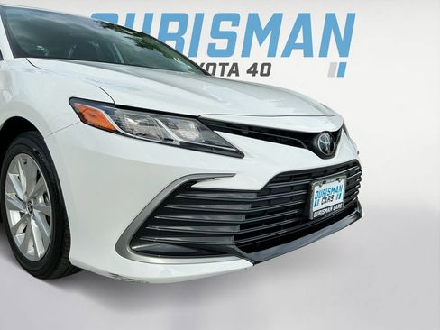 Used 2024 Toyota Camry LE FWD image 22