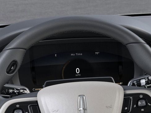 New 2026 Lincoln Corsair Reserve image 13