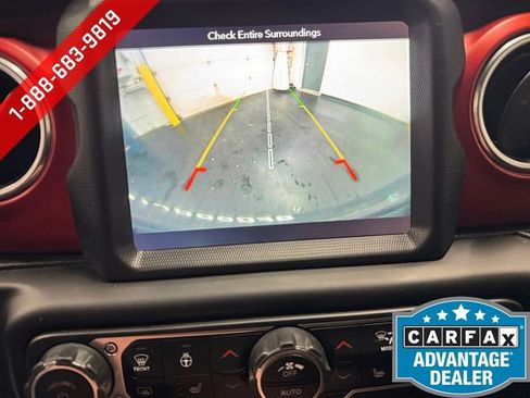Used 2018 Jeep Wrangler Unlimited Rubicon w/ Uconnect 4C Nav & Sound Group AWD/4WD image 16