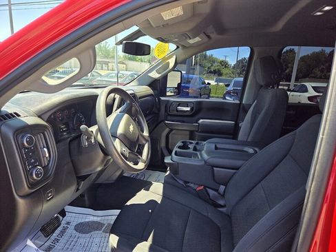 Used 2020 Chevrolet Silverado 2500 Custom w/ Custom Value Package AWD/4WD image 10