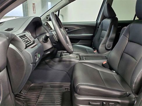 Certified 2023 Honda Ridgeline RTL image 11