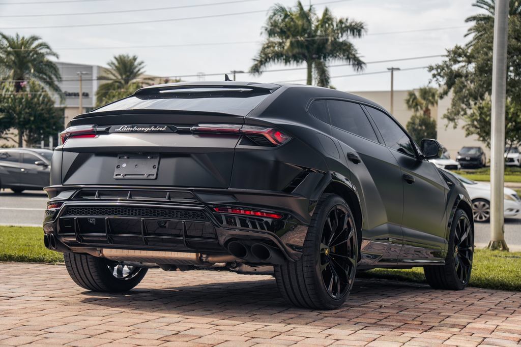 Used 2023 Lamborghini Urus S AWD/4WD image 6