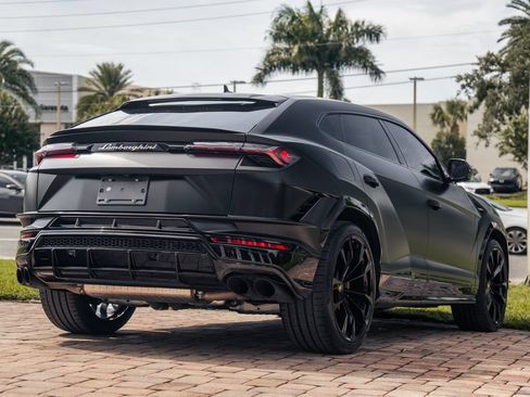 Used 2023 Lamborghini Urus S AWD/4WD image 6