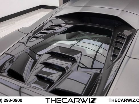 Used 2023 Lamborghini Huracan Tecnica RWD image 22
