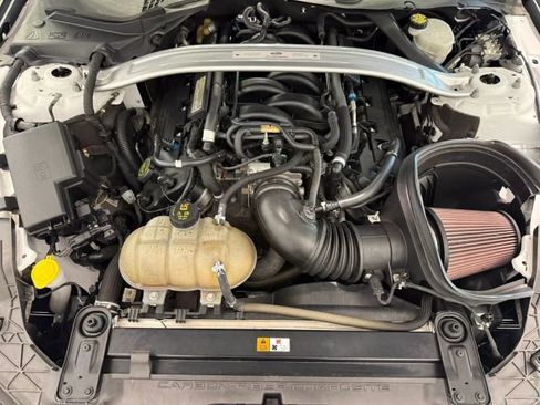 Used 2016 Ford Mustang Shelby GT350 w/ Technology Package RWD image 37