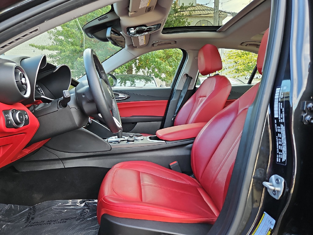 Used 2021 Alfa Romeo Giulia Ti w/ Active Assist 2 Package TI AWD/4WD image 14