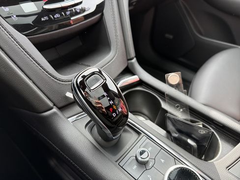 Used 2023 Cadillac XT6 Premium Luxury image 26