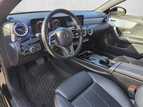 Used 2022 Mercedes-Benz CLA 250 4MATIC image 9