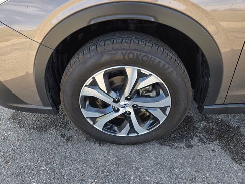 Used 2022 Subaru Outback Limited image 11