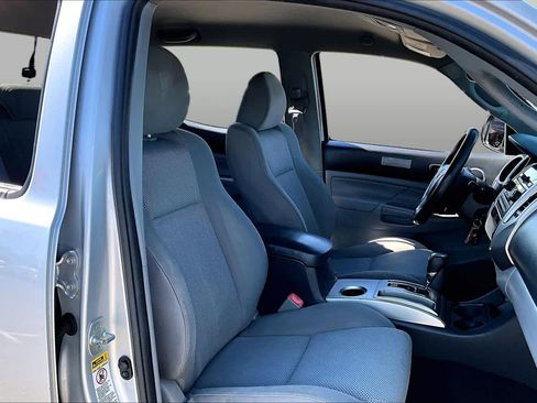 Used 2012 Toyota Tacoma 4x4 Double Cab w/ TRD Off-Road Pkg image 8