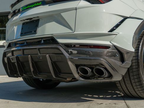 Used 2024 Lamborghini Urus Performante image 41