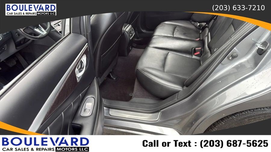Used 2022 INFINITI Q50 Sensory w/ Cargo Package AWD/4WD image 30