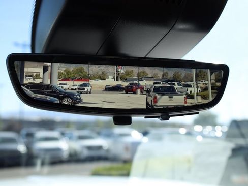 New 2026 GMC Sierra 3500 Denali Ultimate AWD/4WD image 17