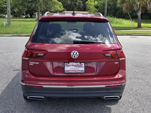 Used 2018 Volkswagen Tiguan SEL FWD image 3
