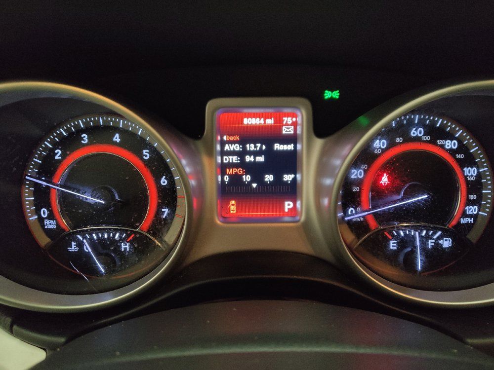 Used 2017 Dodge Journey SXT w/ Comfort/Convenience Group FWD image 23