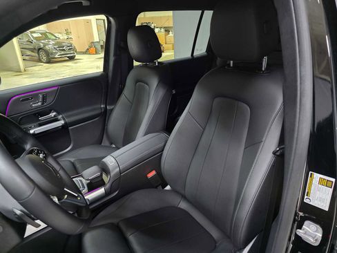 Certified 2023 Mercedes-Benz EQB 300 4MATIC image 21