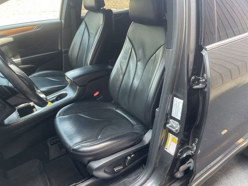 Used 2019 Lincoln MKC Reserve w/ MKC Climate Package FWD image 21