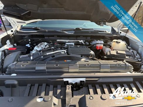 Used 2025 Chevrolet Silverado 3500 LT w/ All Star Edition image 3