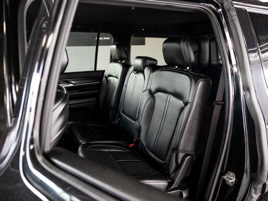 Used 2022 Jeep Wagoneer Series I AWD/4WD image 9
