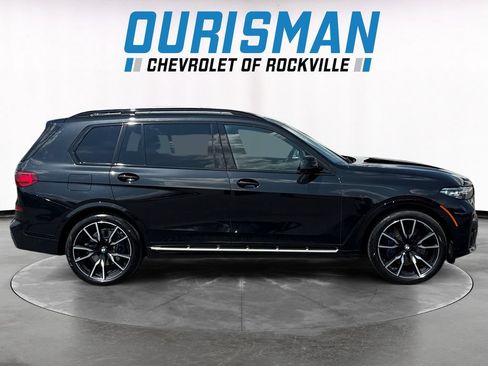 Used 2022 BMW X7 xDrive40i w/ M Sport Package AWD/4WD image 7