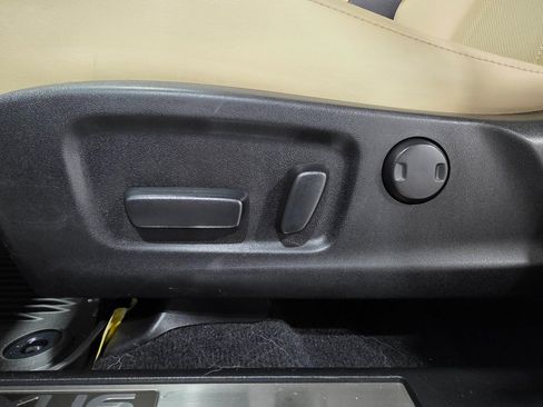 Used 2022 Lexus RX 450hL AWD w/ Premium Package image 19