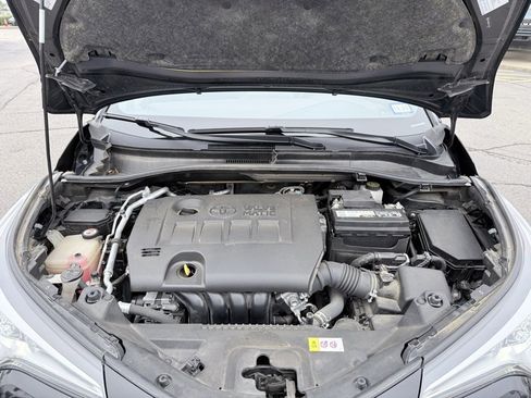 Used 2019 Toyota C-HR Limited image 29