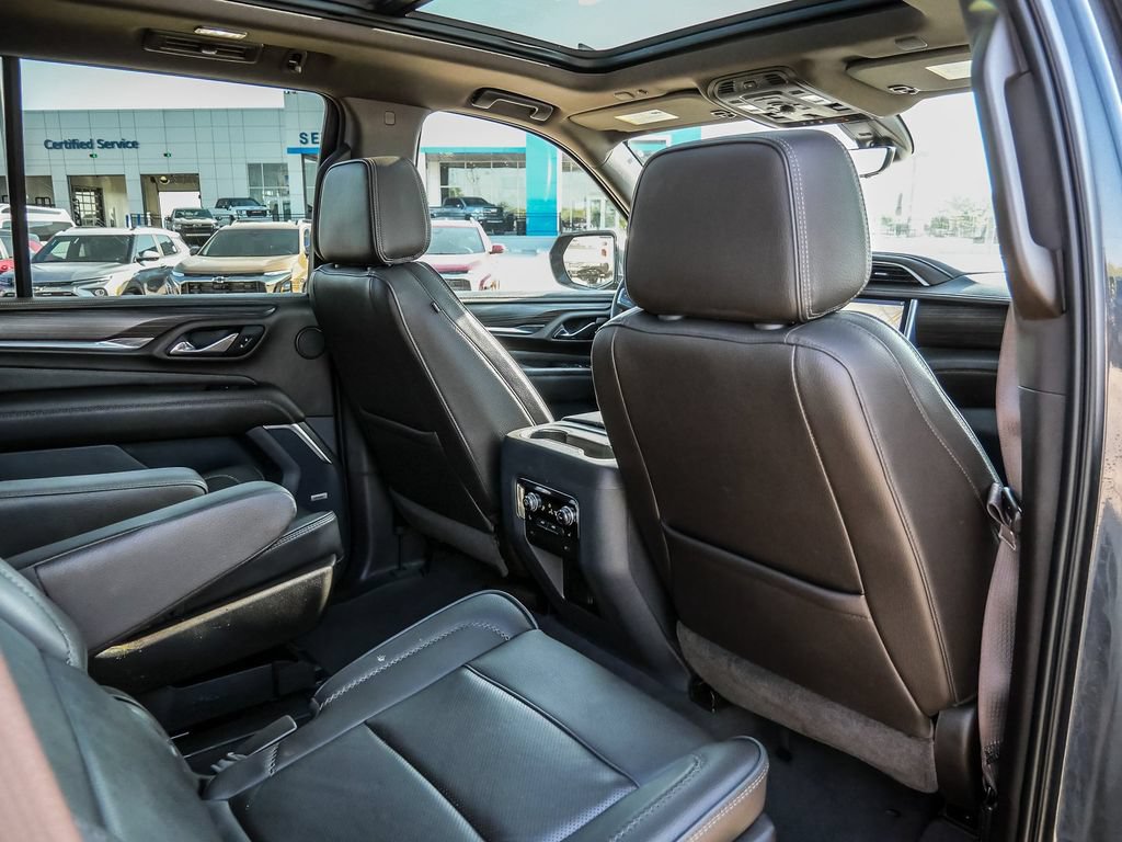 Used 2021 GMC Yukon Denali w/ Denali Premium Package RWD image 24