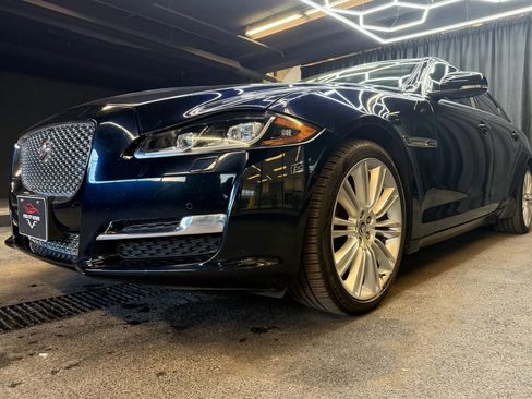 Used 2016 Jaguar XJ L Portfolio image 14