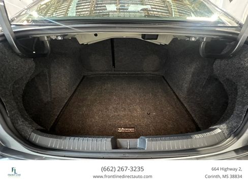 Used 2023 Volkswagen Jetta SE FWD image 24