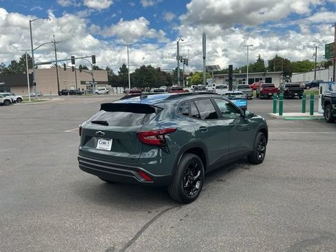 New 2026 Chevrolet Trax LT w/ Driver Confidence Package FWD image 3
