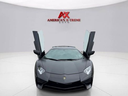 Used 2017 Lamborghini Aventador LP 750-4 Superveloce AWD/4WD image 18