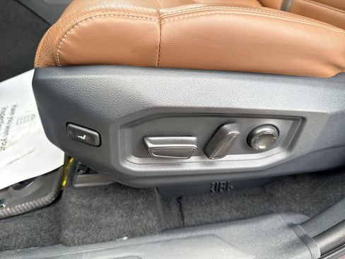 Used 2025 Toyota Tundra 1794 Edition image 14