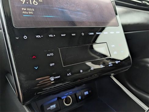 Used 2022 Hyundai Tucson Limited image 19