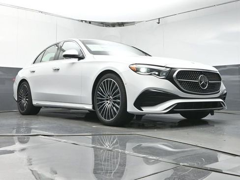New 2026 Mercedes-Benz E 350 Sedan image 34