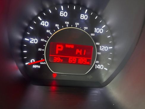 Used 2018 Kia Soul image 16