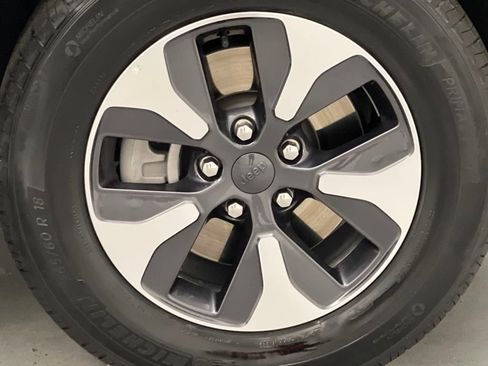 Used 2023 Jeep Grand Cherokee 4WD 4xe image 71