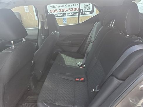 Used 2021 Nissan Kicks S FWD image 9