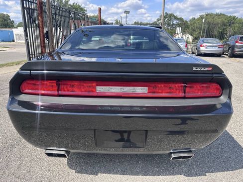 Used 2010 Dodge Challenger SRT8 w/ SRT Option Group II RWD image 6
