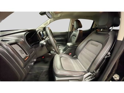 Used 2015 GMC Canyon SLE image 12