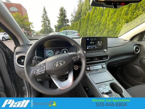 Used 2023 Hyundai Kona SE w/ Cargo Package image 35