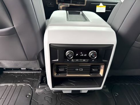 New 2025 GMC Hummer EV 2X image 38