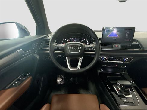 Certified 2024 Audi Q5 2.0T Premium AWD/4WD image 11