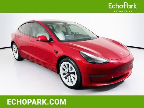 Used 2022 Tesla Model 3 image 1