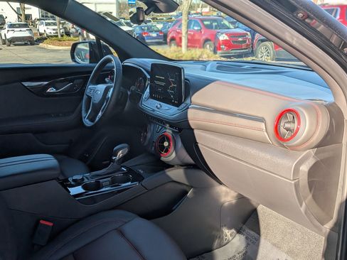 Certified 2025 Chevrolet Blazer RS w/ Driver Confidence II Package image 22