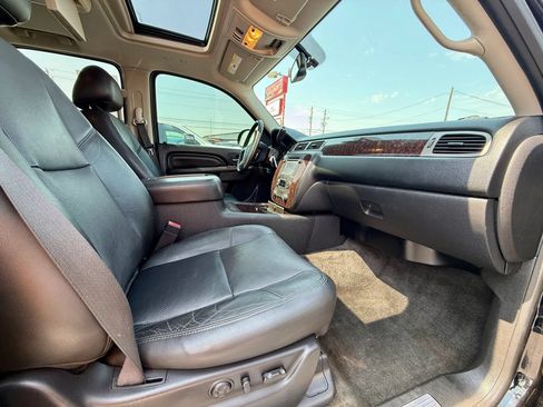 Used 2013 GMC Yukon Denali AWD/4WD image 18