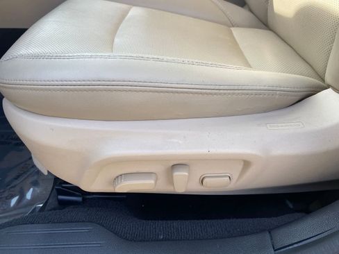 Used 2018 Subaru Outback 3.6R Limited image 16