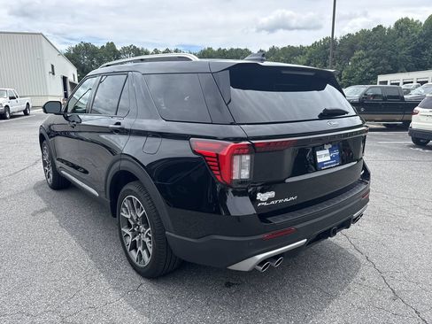 Used 2025 Ford Explorer Platinum w/ Ultimate Package AWD/4WD image 5