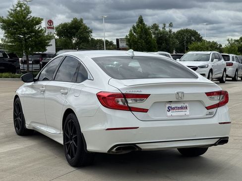 Used 2019 Honda Accord Sport image 4