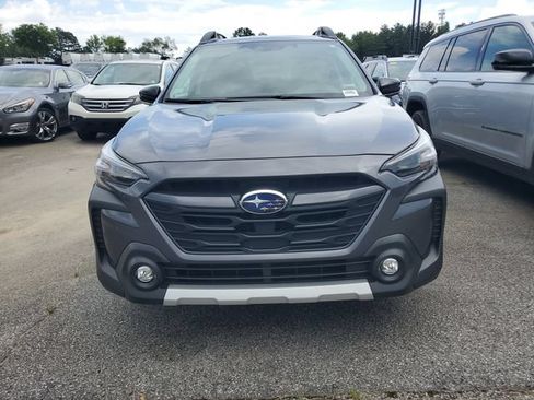 Used 2025 Subaru Outback Limited XT w/ Popular Package #2 AWD/4WD image 2